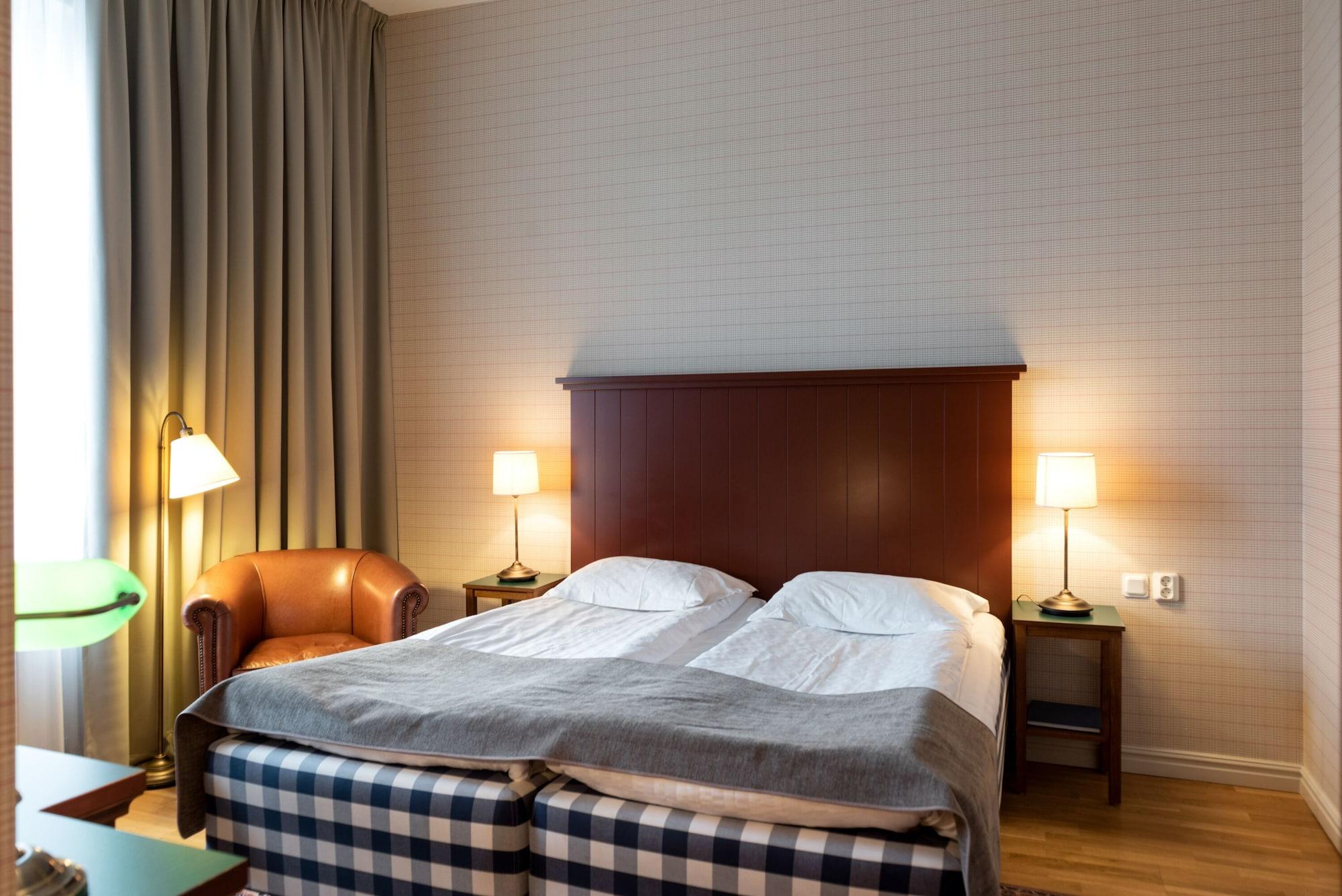 Hotel Bishops Arms Koeping Kültér fotó