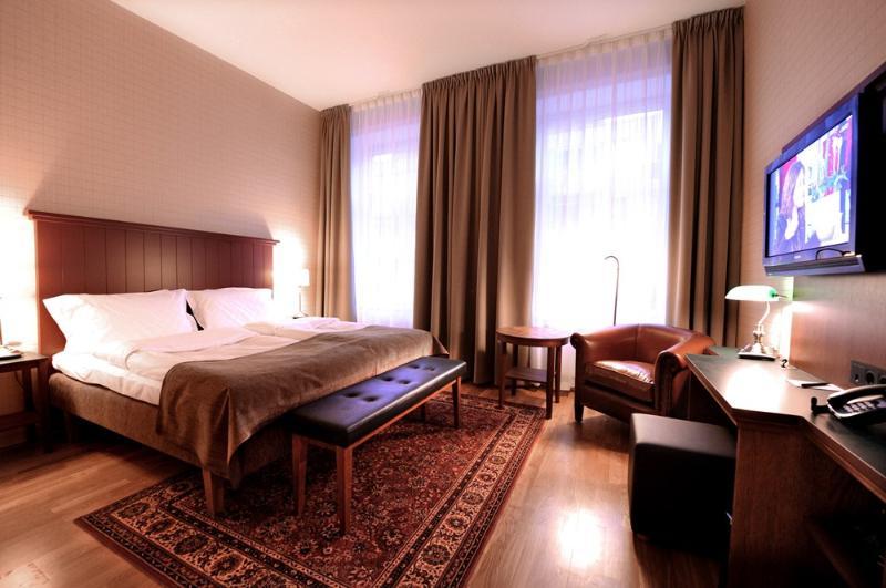 Hotel Bishops Arms Koeping Kültér fotó