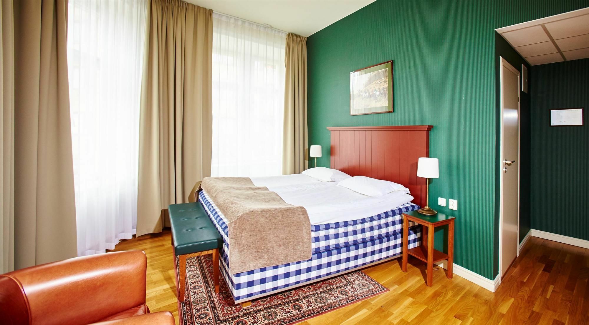 Hotel Bishops Arms Koeping Kültér fotó